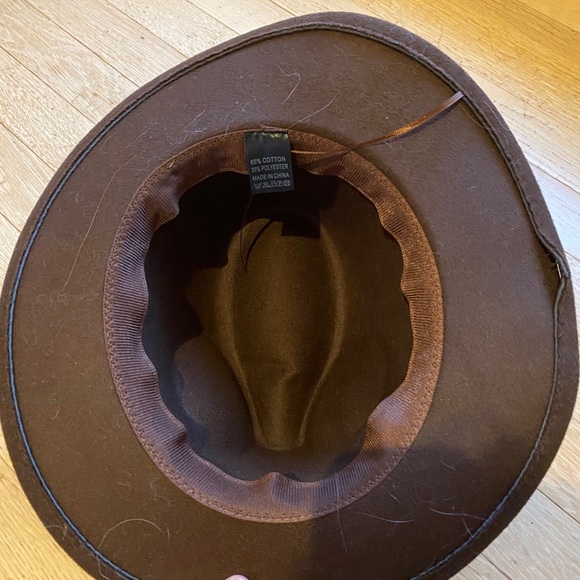 NWOT Brown felt hat - Picture 4 of 4